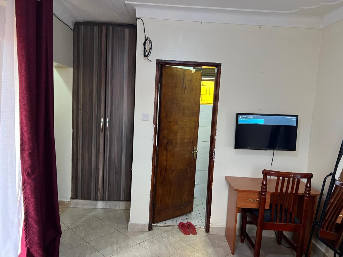 Lark Suites -Bukoto คัมพาลา ภายนอก รูปภาพ